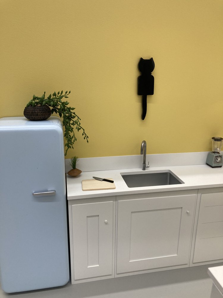 IMG 4395 - BENJAMIN MOORE - Otherworldly Productions Staging Site